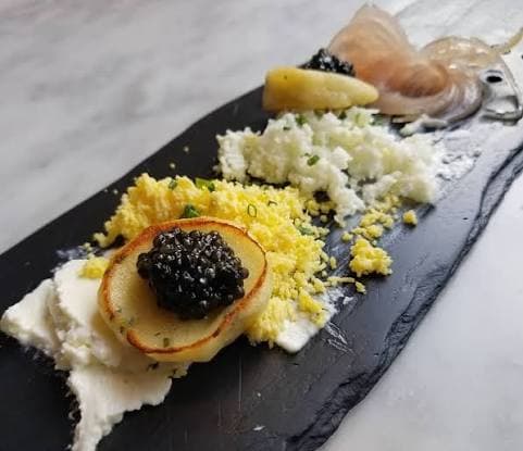 Caviar & Crème Fraîche